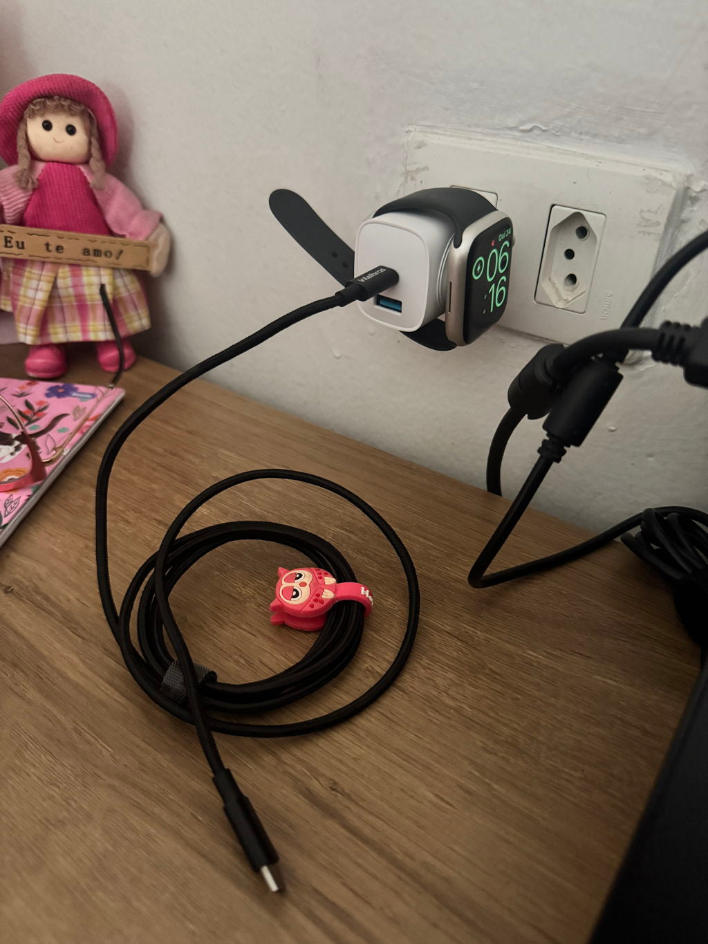 Carregador Turbo 2 em 1 Survivor Wireless para Apple Watch